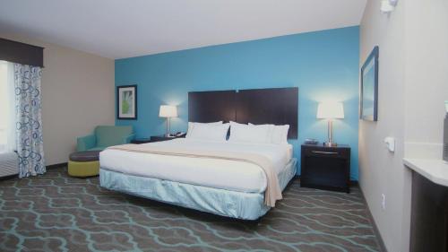 Holiday Inn Express Hotels & Suites Cuero, an IHG Hotel