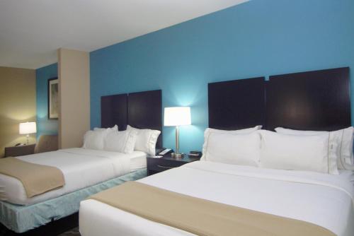 Holiday Inn Express Hotels & Suites Cuero, an IHG Hotel