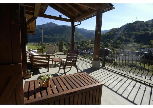Balcony/terrace, Hotel Rural El Porton de Murillo in Broto