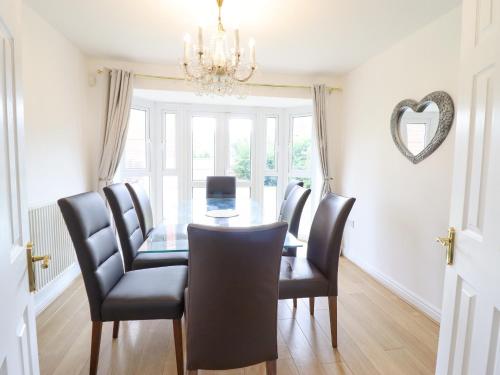 ทัศนียภาพภายนอกโรงแรม, Pencraig in คอลวี เบย์