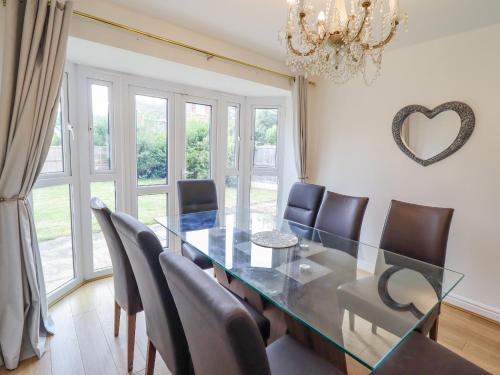 ทัศนียภาพภายนอกโรงแรม, Pencraig in คอลวี เบย์