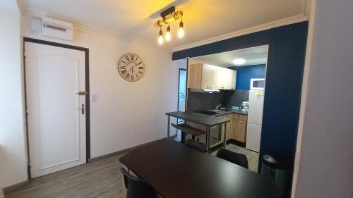 Saint-flour appartement au cœur de la ville - Chaliers