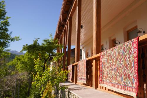 Erkély/terasz, Toon Armeni Guest House in Dilijan