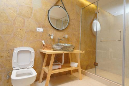 Toon Armeni Guest House - 화장실