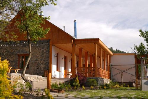 Toon Armeni Guest House - 레스토랑
