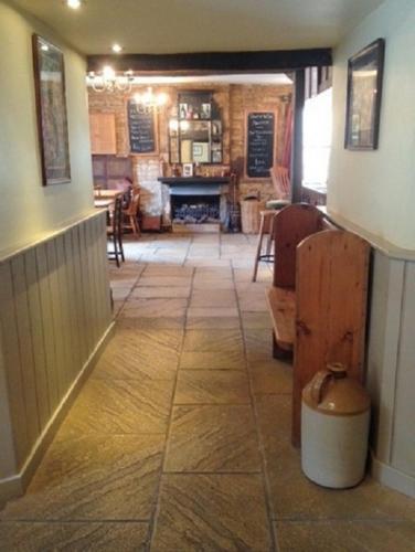The Royal Oak Burford - image 8