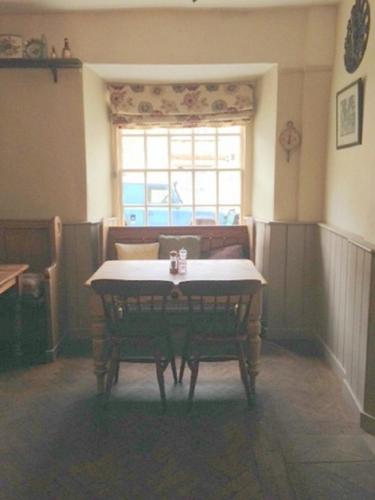 The Royal Oak Burford - image 5