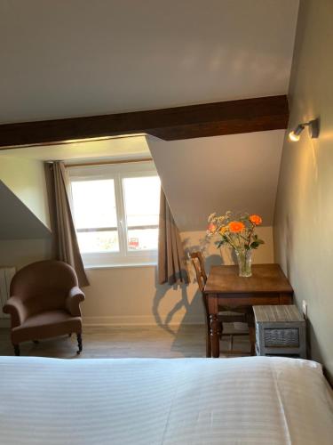 Standard Queen Room