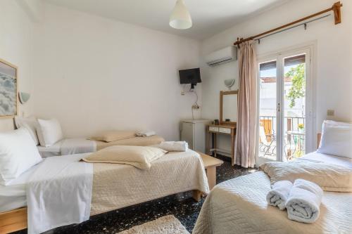 Triple Room image 3