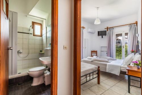 Triple Room image 6