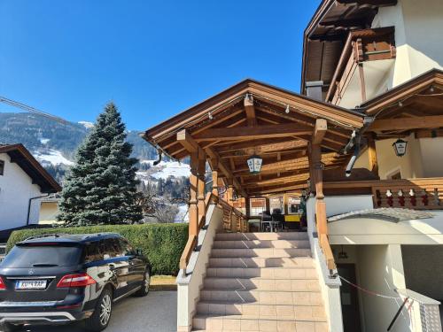 Hotel Alpenhof*** 1