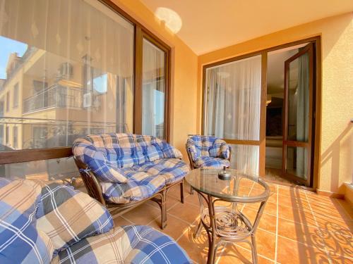 발코니/테라스, Diamant Residence - Private Apartment - BSR in 네세바르 시티 센터
