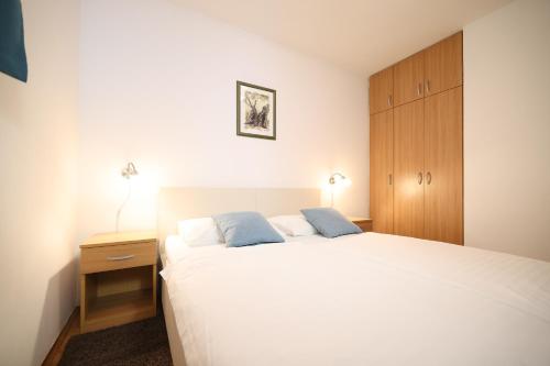 Hotel Lucija - image 3