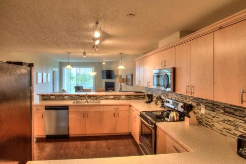 Captain Gray`s Landing Condo - Oyhut Bay Seaside Village - image 11