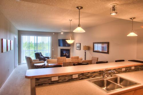 Captain Gray`s Landing Condo - Oyhut Bay Seaside Village - image 12