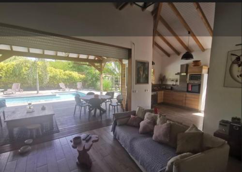 VILLA Ti'OUITE in Berard