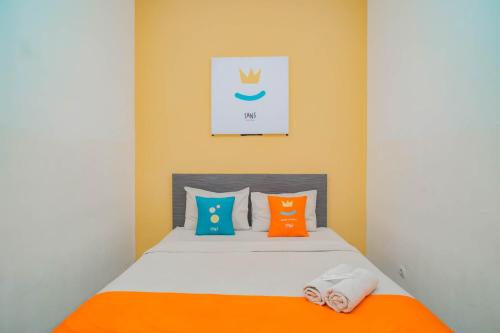 Sans Hotel Widarasari Cirebon Room Type - Superior Double Room