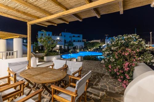 Naxian Queen Luxury Villas & Suites