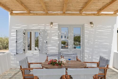 Naxian Queen Luxury Villas & Suites