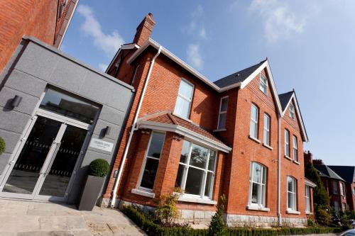 PREMIER SUITES Dublin Ballsbridge