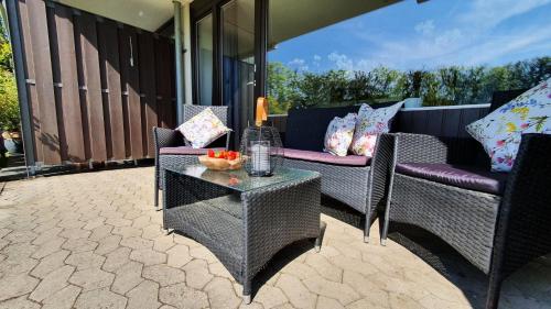 ระเบียง/ชานเรือน, Black Forest Bergliebe Pool Terrasse Natur Ruhe Komfort in เฮอะเชนชวานด์