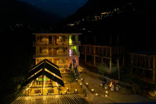Whoopers Hostel Manali in Manali
