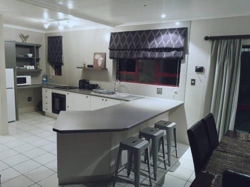 . Bushmans River Holliday House Retreat