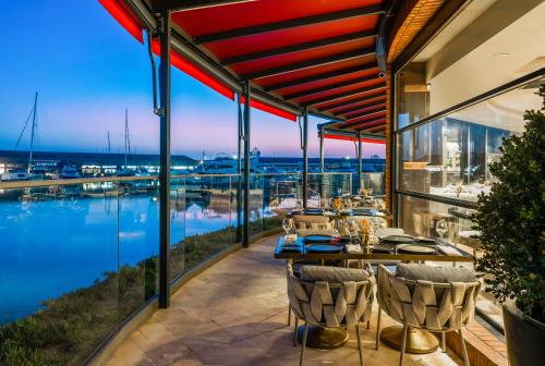 شرفة/ تراس, Crowne Plaza Istanbul Tuzla Viaport Marina By IHG in توزلا