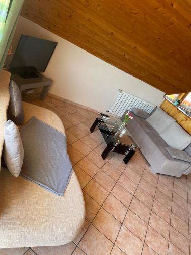 Esther Apartman - image 8