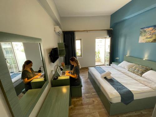 The Sydney Hotel Room Type - Deluxe Double Room with Balcony The Sydney Hotel Room Type - Deluxe Double Room with Balcony
