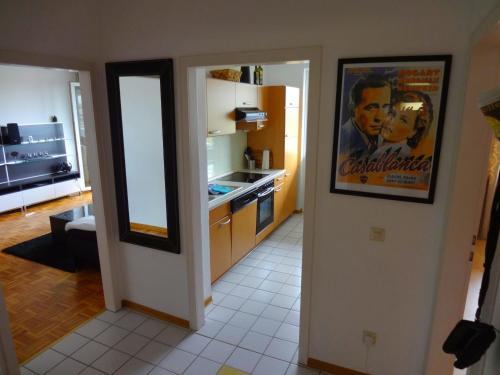 Apartment Koln Deutz 280m von Lanxess Arena entfernt
