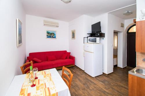 One-Bedroom apartment Standard image 2