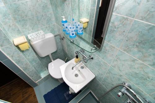 One-Bedroom apartment Standard image 6