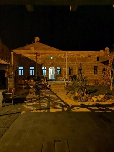 Osmanoglu Hotel in Guzelyurt