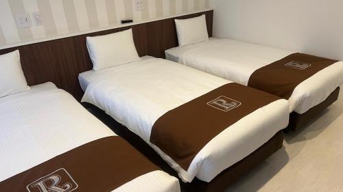 Triple Room with Bathroom image 3