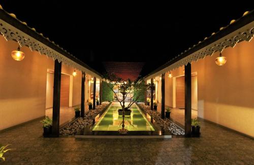 Buitenkant, Privystays Jk's Private Villa in Kurul