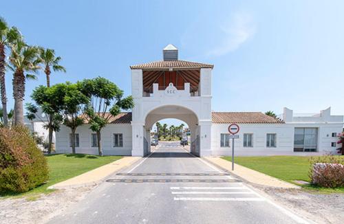 PRECIOSO APARTAMENTO EN URBANIZACION CAMPO DE GOLF