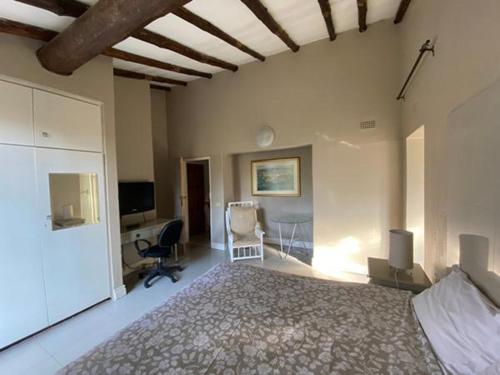Terrace House Rivonia Room Type - Deluxe Queen Room
