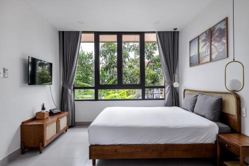 Villa with Sea View image 1