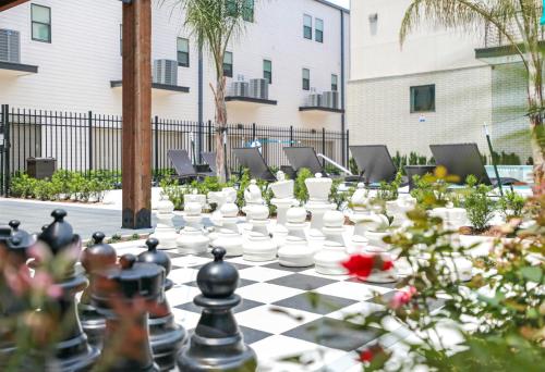 Two-level Luxury Villas with Amenities - image 40