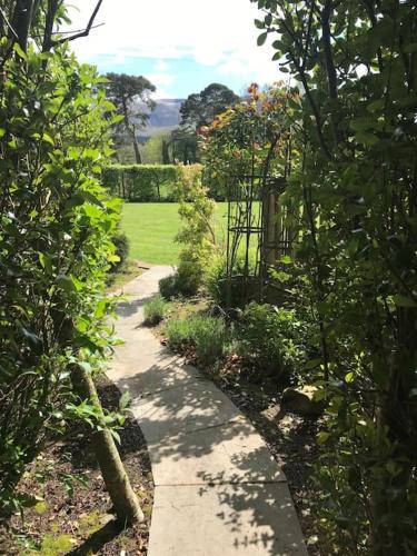 . Aherlow Valley Hideaway