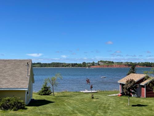 Beach & Breeze Cottages