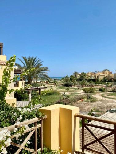 A sea view spacious cheering 5 bedroom villa Ain Sokhna "Ain Bay" فيلا كاملة للإيجار قرية العين باي