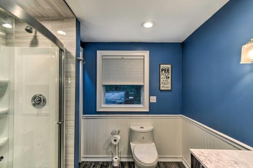 Waterfront Ashland Home about 2 Mi to Downtown! Waterfront Ashland Home about 2 Mi to Downtown!