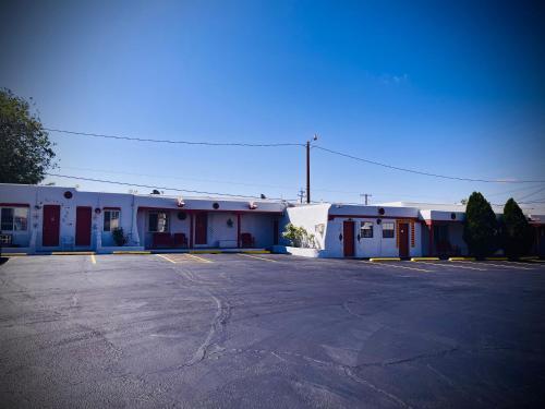 Cottonwood Court Motel