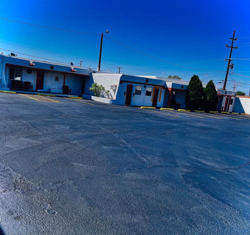 Cottonwood Court Motel