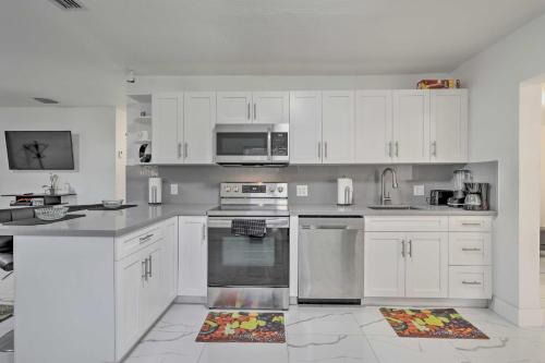 Pet-Friendly Miami House about 8 Mi to Beaches! in Miami, USA