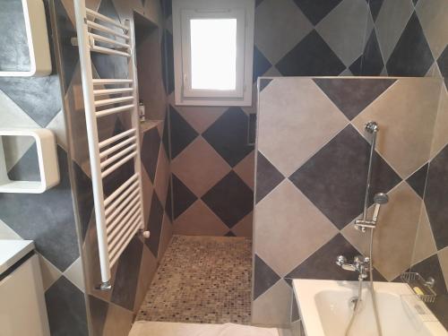Bathroom, appartement familiale avec exterieur sympas pour profite du soleil in Les Riaux