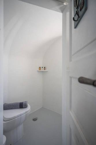 Casa Terra Vedema Oia - Privacy - Plunge Pool & Panoramic Sunset Terrace 5