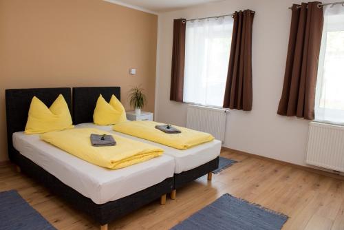 Ferienwohnungen und Zimmer Yassi - image 4